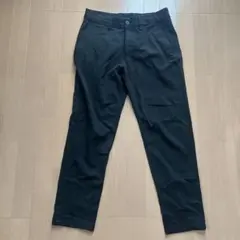☆早い者勝ち☆ ZARA テーパードスラックスパンツ　ブラック