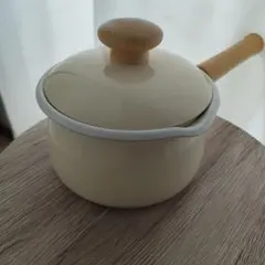 富士ホーロー ミルクパン 蓋付き15cm バニラのサムネイル