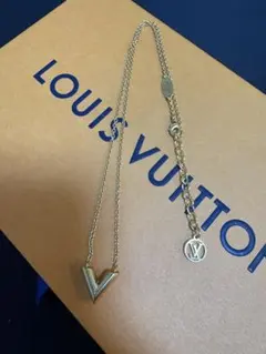 2026年最新】ルイヴィトン ネックレス エセンシャルv ピンクゴールドの