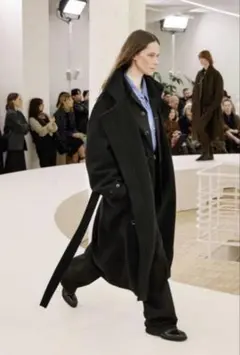 2026年最新】LEMAIRE メンズ チェスターコートの人気アイテム - メルカリ