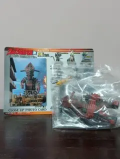 ウルトラ超獣名鑑 セブンの命！エースの命！ ファイヤー星人 - メルカリ