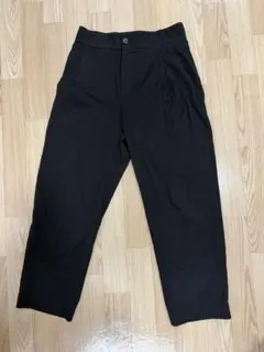 ZARA 黒 スラックス XSサイズ