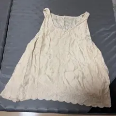 刺繍入りクリーム色キャミソールのサムネイル