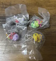 デジモンアドベンチャー　めじるしアクセサリー　アグモン　ゴマモン　テントモン