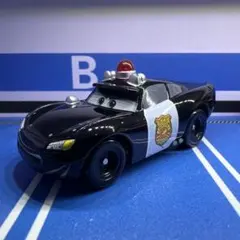 カーズ•トミカ【マックィーン】ポリスタイプ ☆まとめ買い割引中☆
