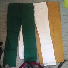 カラージーンズ(グリーン、ホワイト、ベージュ)三枚セット