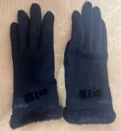 FURLA 可愛い 手袋 グローブ 黒 フルラ ファー リボン スマホ対応