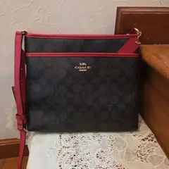 【COACH シグネーチャー ショルダーバッグ 】