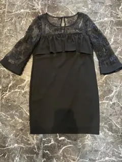 新品 salire ワンピース 黒 レース サリアのサムネイル