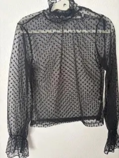 ドットシースルートップス