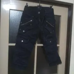 黒いカーゴパンツ ジッパー付きウエスト73cm