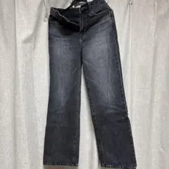 ユニクロ　ワイドストレートパンツ　ブラック