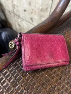GGパターン ピンクレザー二つ折り財布