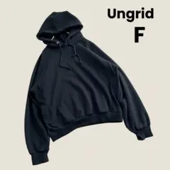 Ungrid アングリッド　ショート丈パーカー 黒 無地　裏起毛 ルーズサイズのサムネイル