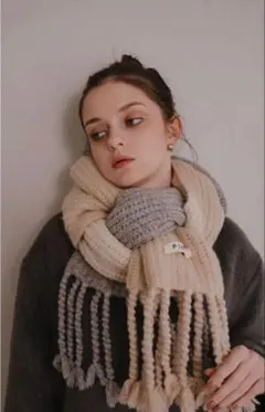 【1度だけ使用】ピヌエ トライカラーニットマフラー