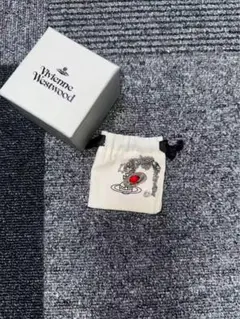 ヴィヴィアンウエストウッド オーブ ネックレス レッド シルバー