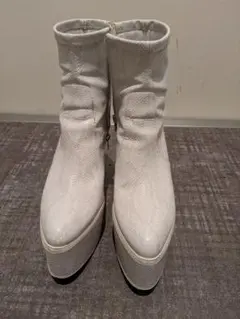 GYDA ジェイダ　蛇柄ショートブーツ　バルキーショートブーツ　Mサイズのサムネイル