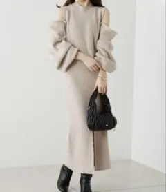 Chico 肩開きハイネックタイトロングワンピース