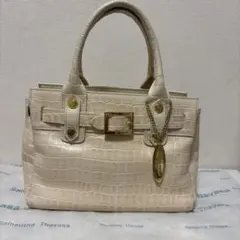 Samantha Thavasa アイボリー ハンドバッグ