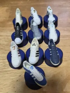 adidas スニーカー ミニチュア フィギュア 10種セットのサムネイル