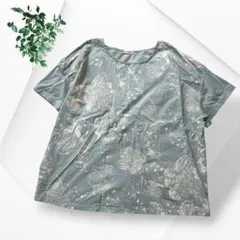 ノアンヌ 4L 大きいサイズ 花柄 半袖カットソー Tシャツ ライトブルーのサムネイル