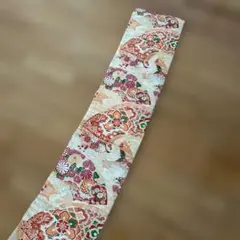 伝統的な絹の丸帯　多色花柄　 総刺繍　アンティーク　テーブルランナー