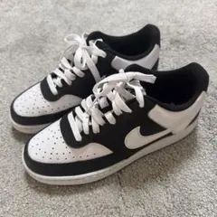 NIKE スニーカー 黒白