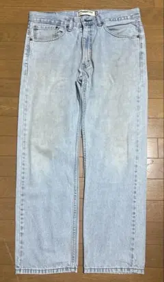Levi's ストレートデニム