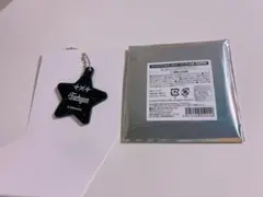 TXT cafe ラメ入りアクリルキーホルダー テヒョン