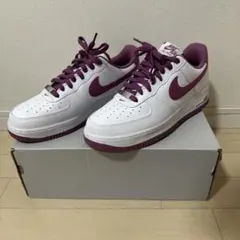 Nike Air Force 1 ホワイト/ライトボルドーのサムネイル
