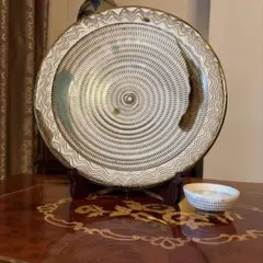 小鹿田焼 大皿 刷毛目 8寸 - メルカリ