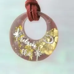 ペンダント　ネックレス　金箔　　レジン　茶　ドーナツ　キラキラ　ハンドメイド