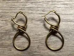 フープピアス ゴールド 結びデザイン ノット