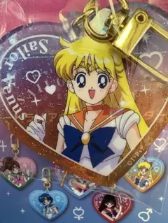新品未使用 セーラーヴィーナス セーラームーン ハートラメオーロラキーホルダー