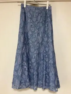 NATURAL BEAUTY BASIC ペイズリーレース ロングスカート(青)のサムネイル