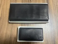 Valentino Garavani ブラック長財布とキーケースセットのサムネイル
