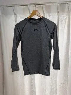 UNDER ARMOUR Mサイズ トレーニングシャツ