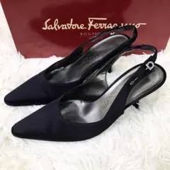 サルヴァトーレ フェラガモ　ハイヒール　ストラップ　ガンチーニ　ブラック　サテン