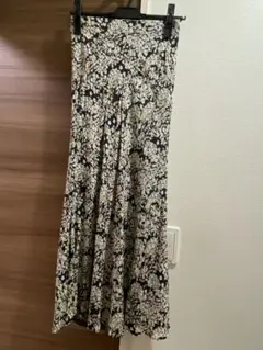 ミラオーウェン　花柄スカート