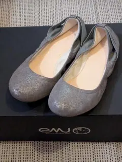 cole haan グレー フラットシューズ