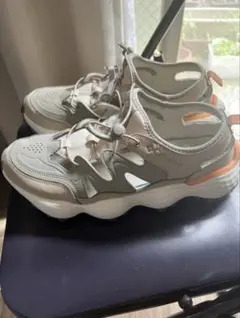 Item thumbnail for item 3ce8410d-b1c3-4e53-8a6f-f612bd3cf97b