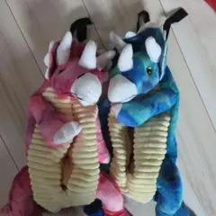 恐竜型ぬいぐるみ ピンク 青 2体セット