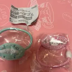 カプセルトイ　刺繍ヘアゴム ハローキティ　シナモンロール　2個セット