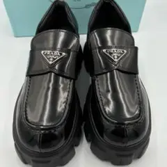 PRADA ブラック プラットフォームローファー