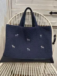新品 未使用 familiar pionunnal コラボ ポーチ ネイビー ファミリア（Familiar） ≪新品≫ pionunnal ピオヌンナル「マエストロ