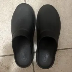 OOFOS ウーフォス OOCLOOG ウークルッグ サンダルのサムネイル