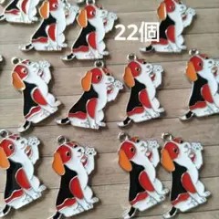 E22 ビーグル犬のチャーム【22個】