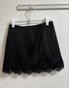 ZARA レースヘム ミニスカート ブラックのサムネイル