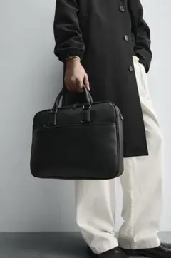 【新品未使用】ZARA テクスチャーブリーフケース ブラック 定価7,990円のサムネイル