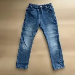 デニム　ストレートレッグパンツ　サイズ120 スキニーデニム　ハート　刺繍